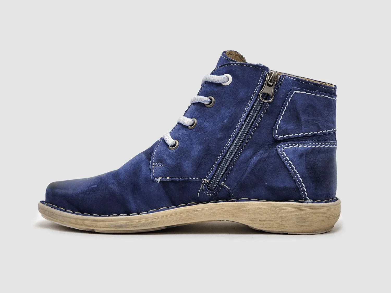 Women's Old-Fashioned Zip-Up Leather Boots In Blue