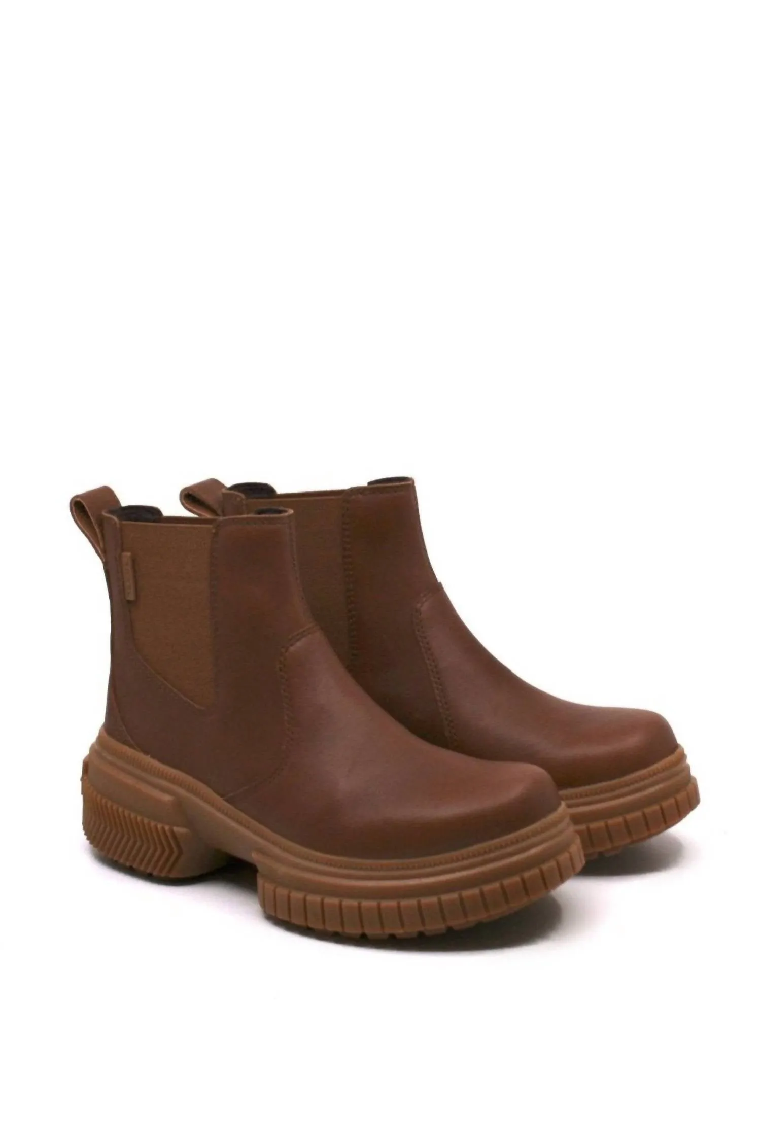 Women's Ona Ave Chelsea Boots In Velvet Tan/gum