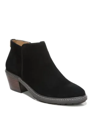 Women's Pryce Ankle Bootie In Black Suede