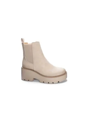 Women's Pull On Chunky Heeled Bootie In Taupe