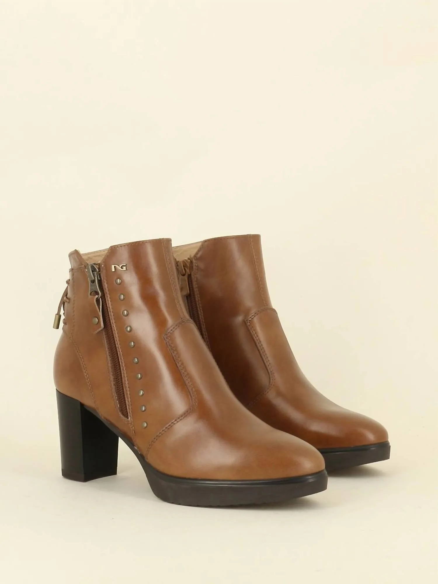 Women's Renegade Bootie In Cognac