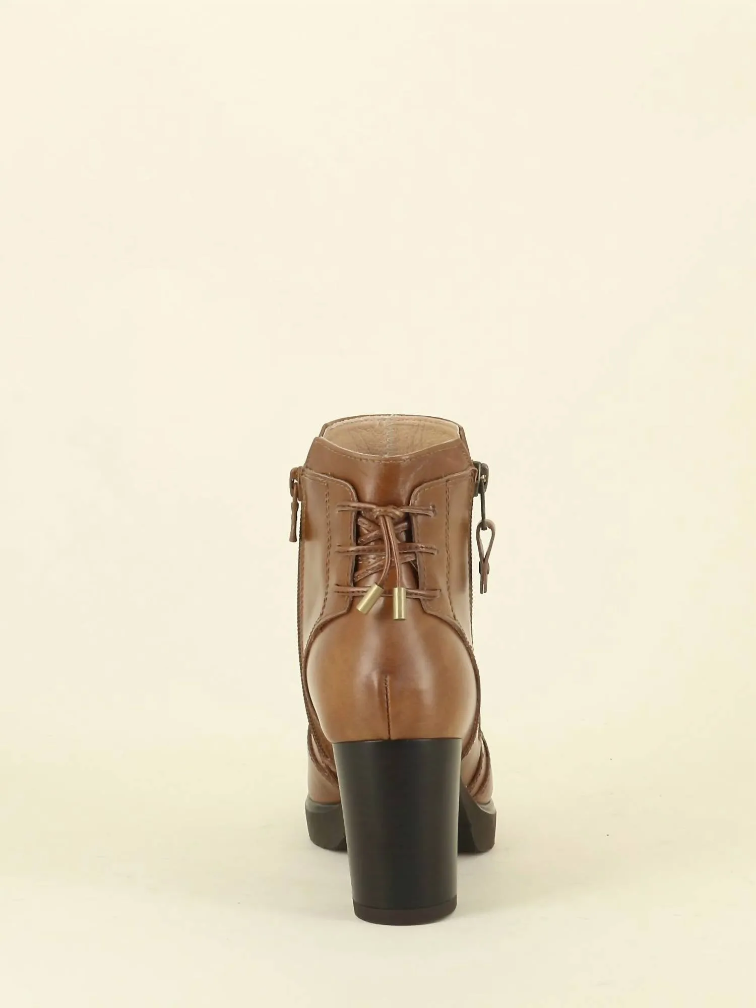 Women's Renegade Bootie In Cognac
