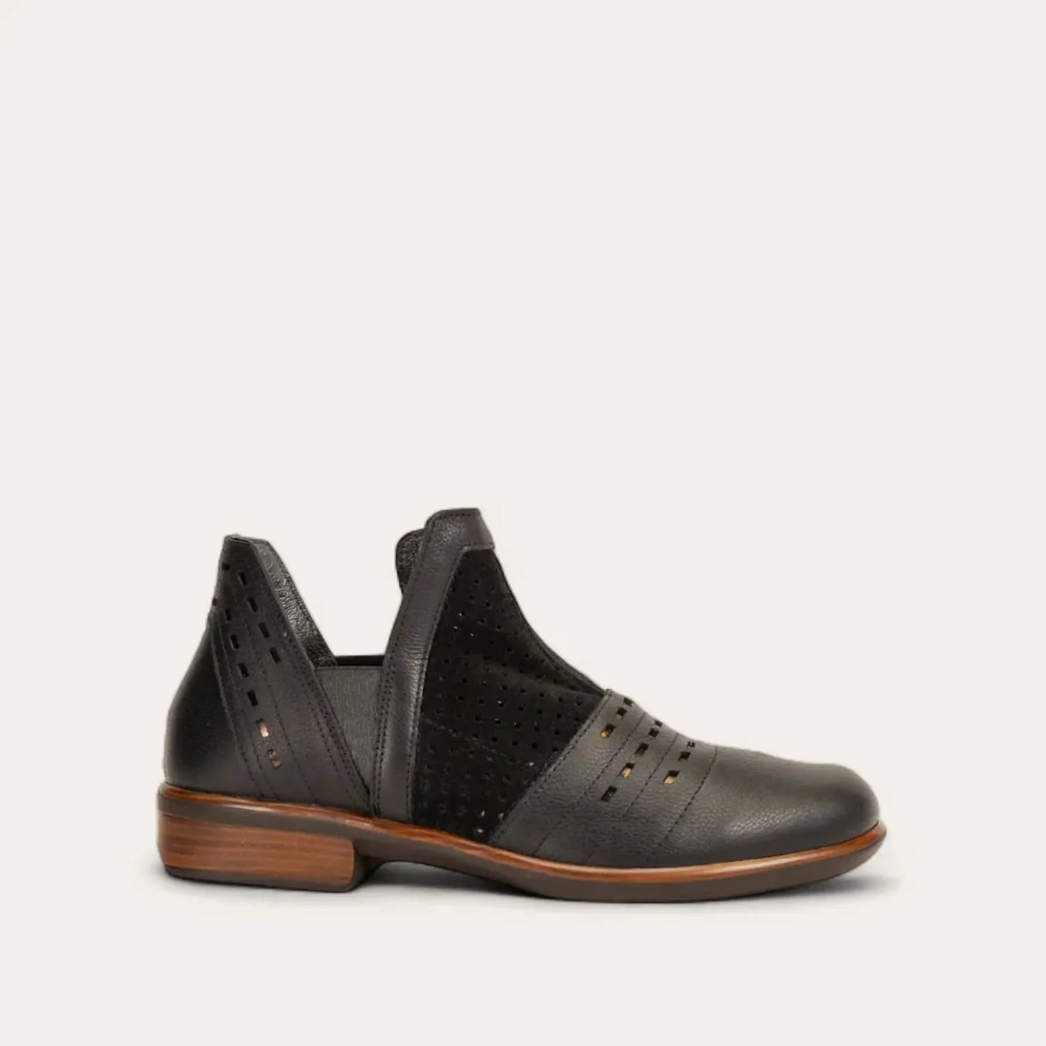 Women's Rivotra Boots - Medium In Perfect Black Combo / Soft Black