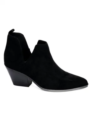 Women's Sassy Ankle Boots In Black