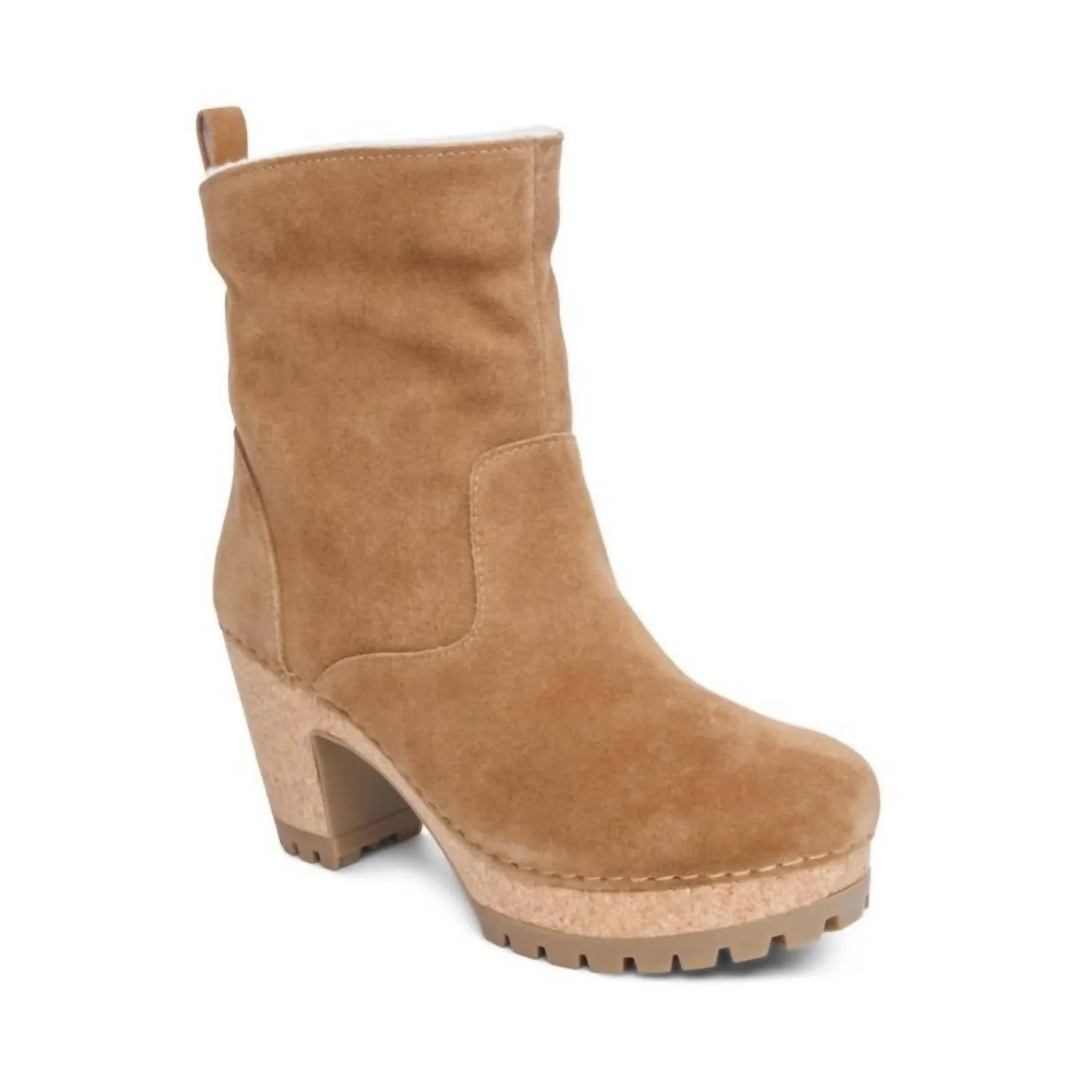 Women's Scarlett Ankle Boot In Honey Suede