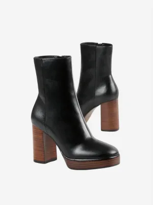 Women's Sleek Glamour Bootie In Black/brown