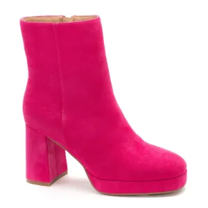 Women's Slug Bug Suede Boots In Fushia