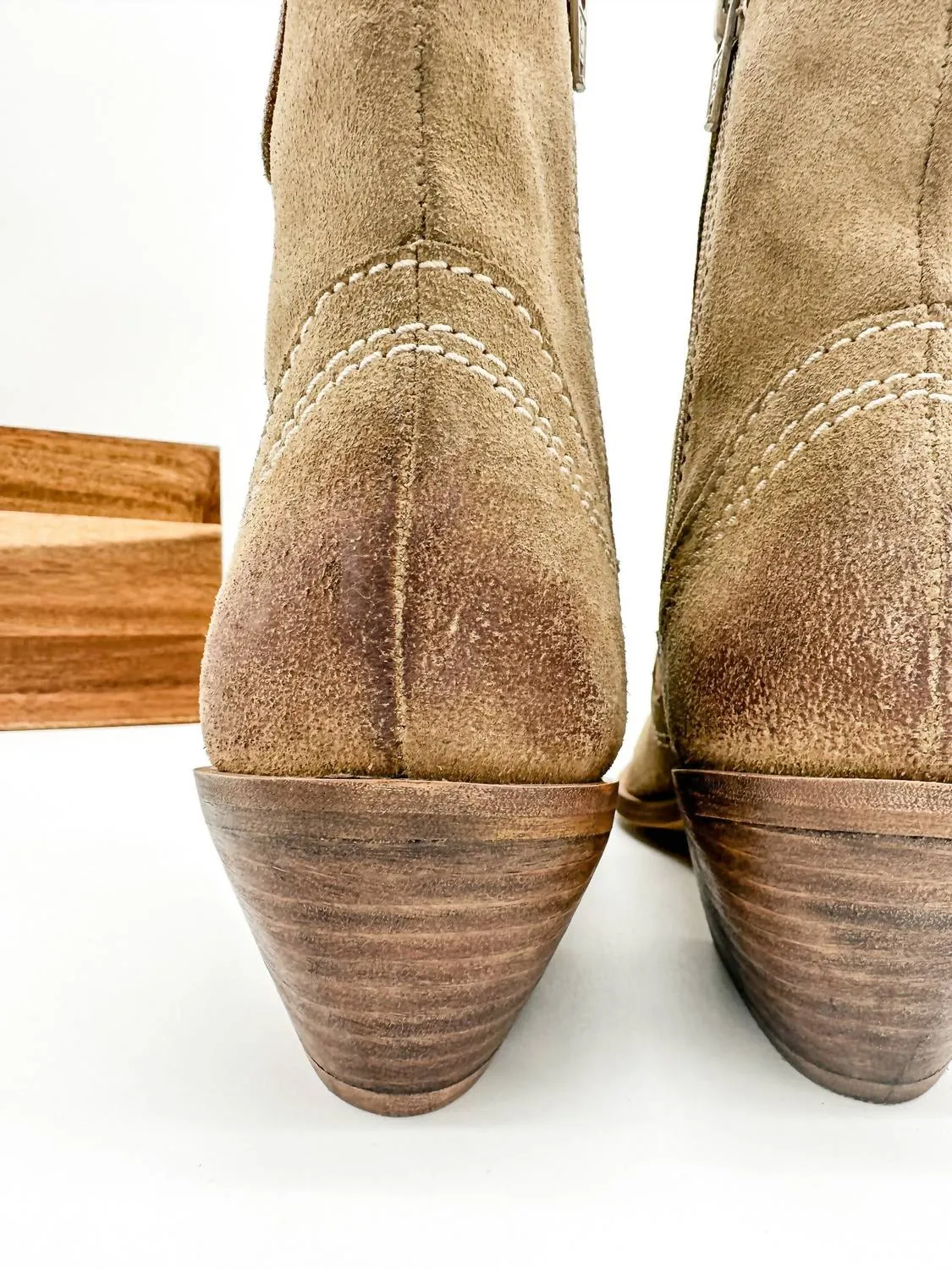 Women's Smithy Suede Ankle Boot In Tan