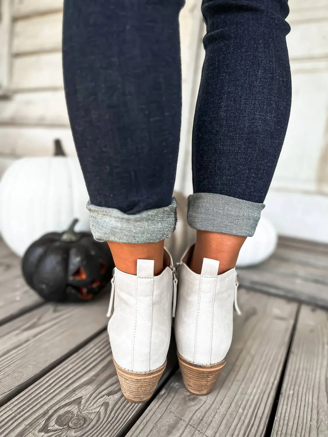 Women's Spooktacular Bootie In Ivory