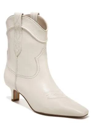 Women's Taryn Ankle Bootie In Ivory Leather