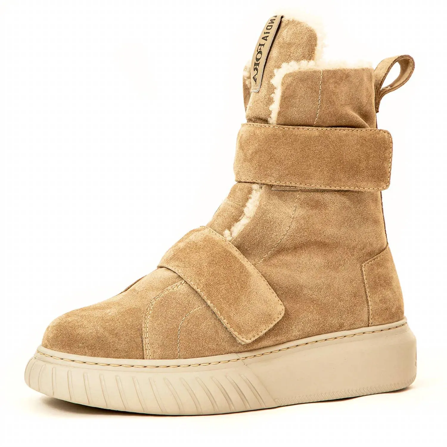 Women's Thalia Montane Shearling Boot In Beige