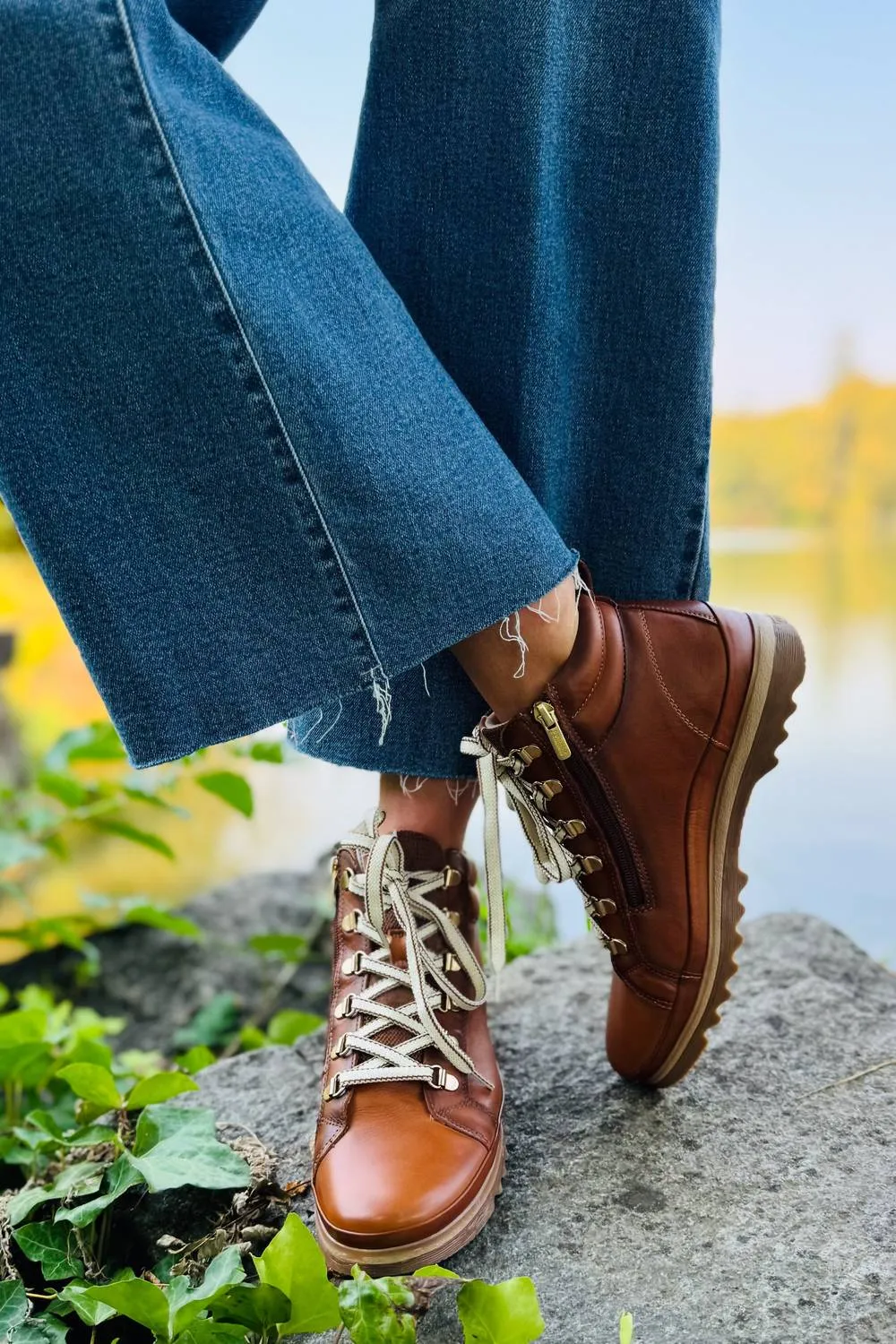 Women's Vigo Boots In Brandy