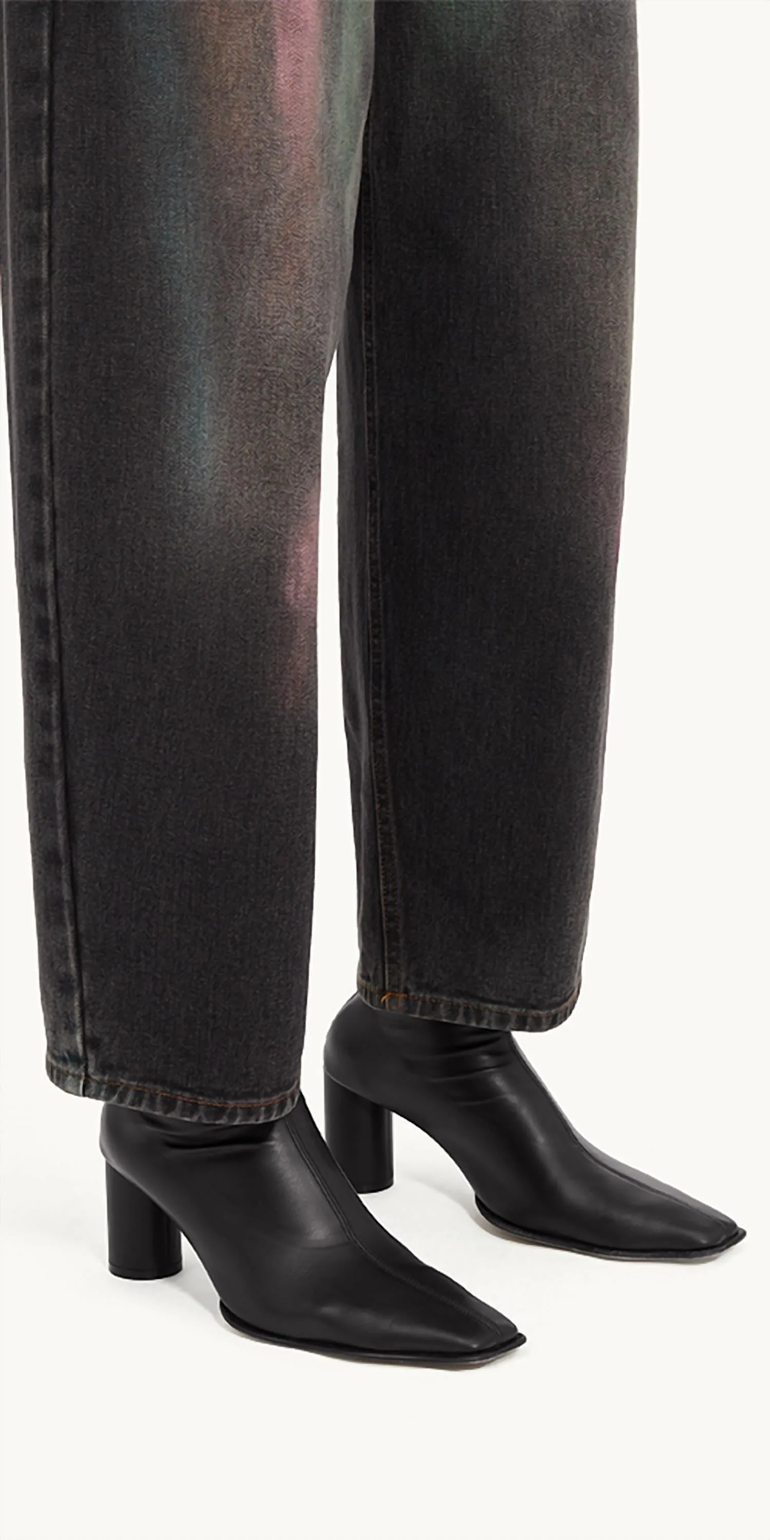 Women's Wavy Sole Stretch Ankle Boots In Black