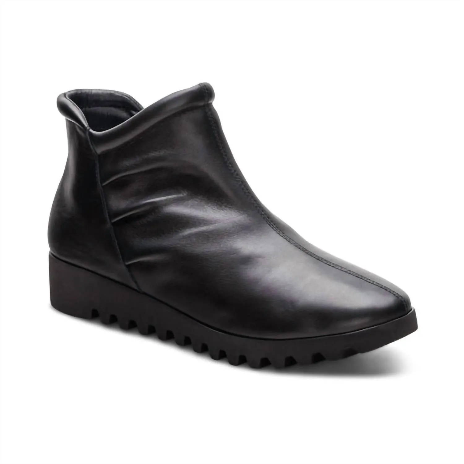 Women's Zoey Slip On Boot In Black Nubuck