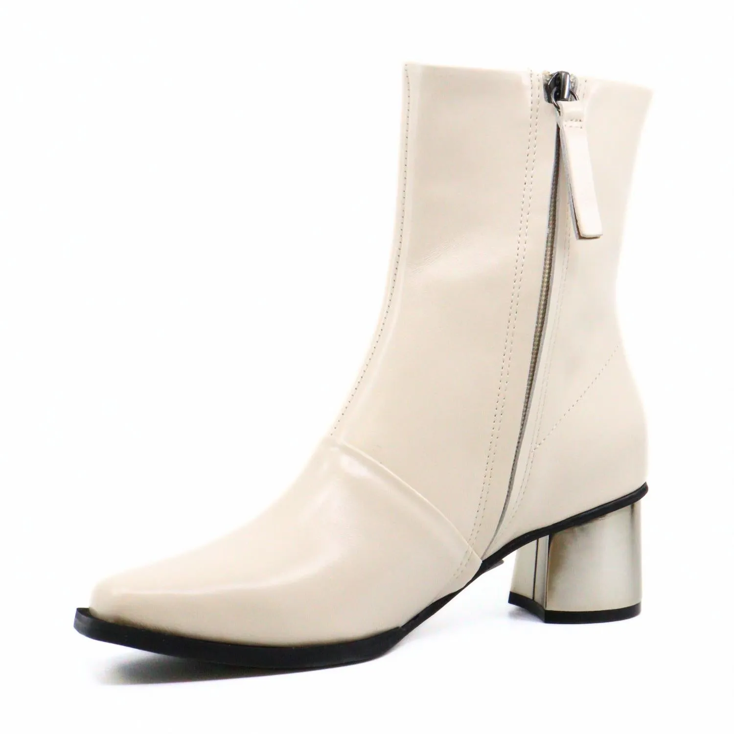 Wow Bootie In Ivory