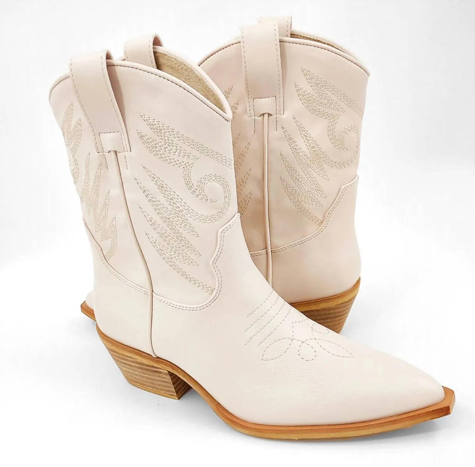 Zahara Boots In Blush