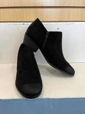 Zip Up Ankle Bootie In Black